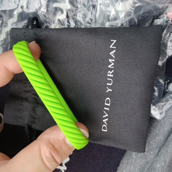 David Yurman Pistaschio Green Rubber Bracelet 10mm Stamped D.Y. Limited Edition - Picture 2 of 10